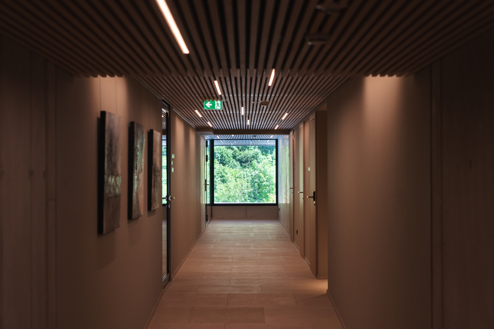 Freiräume im Haus Jausern genießen, Entspannung im Spa, Ausblick in die Natur, Urlaub in den Bergen, Designhotel