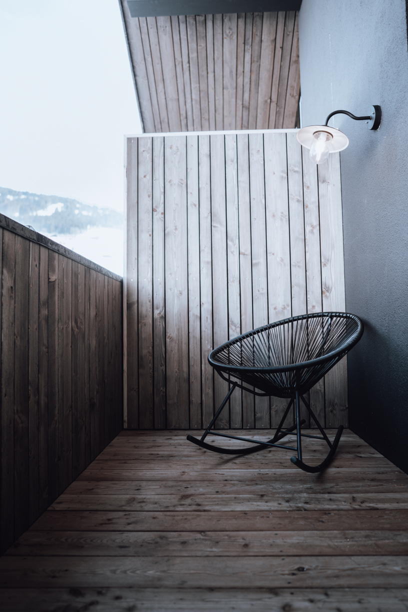 HausJauern_Eroeffnung_2021_web-c-MOKKA&IVY-55 Fallen lassen natürliche, nachhaltige Daunen Decken für den perfekten Schlaf im Design Hotel Haus Jausern in Saalbach