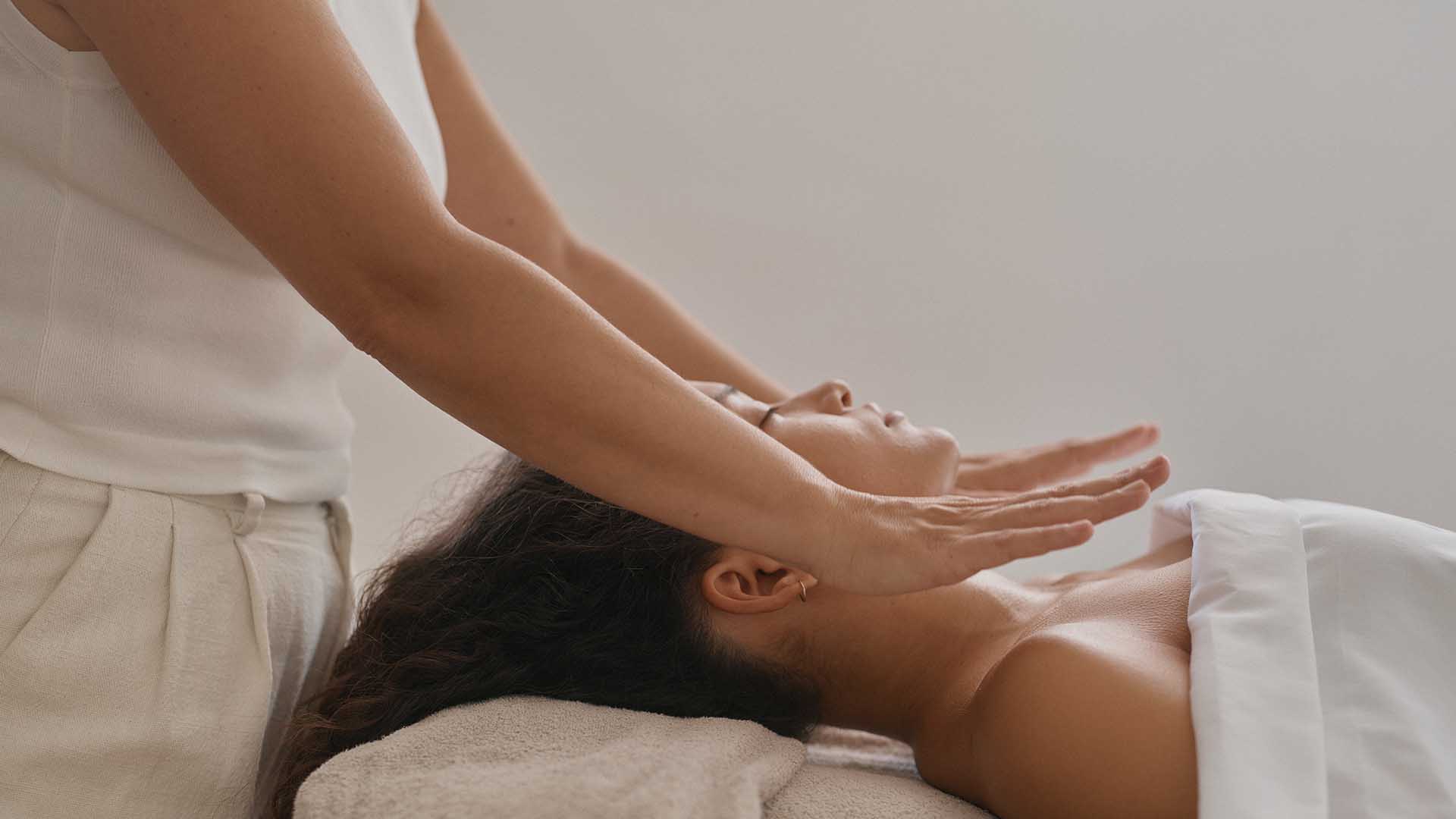 Boutiquehotel Saalbach, Designhotel Saalbach, Hotel mit Pool, Sommerurlaub Saalbach, Hotel Saalbach, Wohnen in Saalbach, Hotel mit Sauna Saalbach, Ruheraum mit Aussicht, Wellnesshotel, Skihotel an der Piste, Hotel mit Sonnenterrasse, Schönleiten Naturhotel, Hotel Wandern Saalbach, Wanderhotel, Restaurant in Saalbach, Gastgeber Saalbach