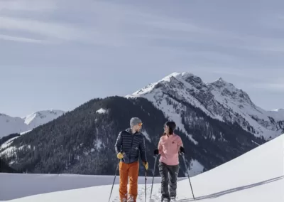 Schneeschuhwandern, Saalbach im Winter, Haus Jausern Winterurlaub, Auszeit im Winter, verschneite Berglandschaft