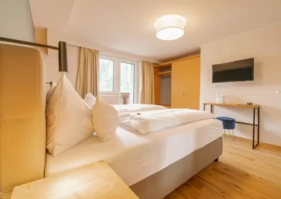 Zimmer Weitblicker, freie Sicht in die Natur, Design, 3-Bett Zimmer